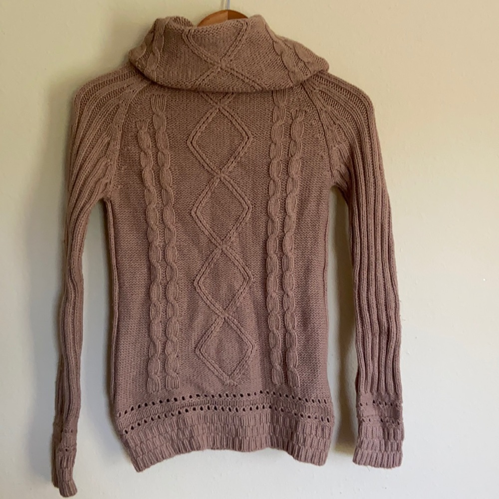 Zara light brown sweater size M